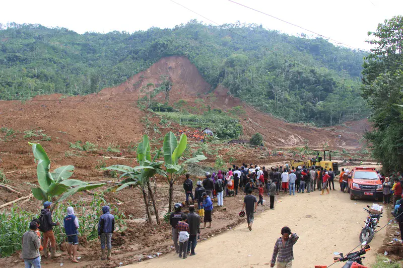 Indonesian landslide buried nearly 100 villagers