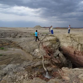 Ground cracks due to underground coal burning