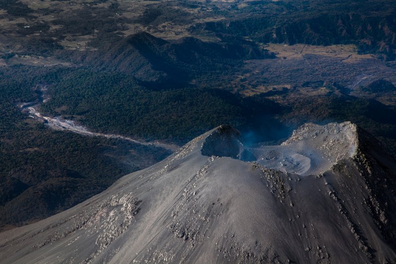 From crater to channel, Volcán de Colima