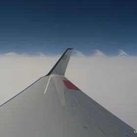 Kelvin Helmholtz instabilities observed from the research aircraft HALO