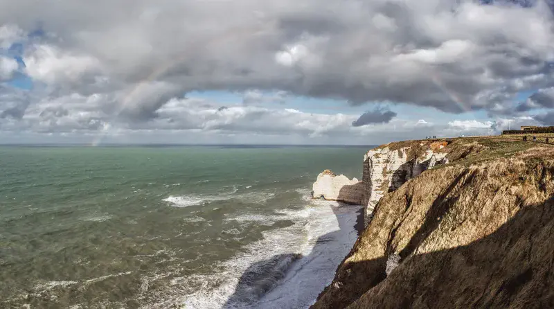 November rainbow on the cost near Étretat