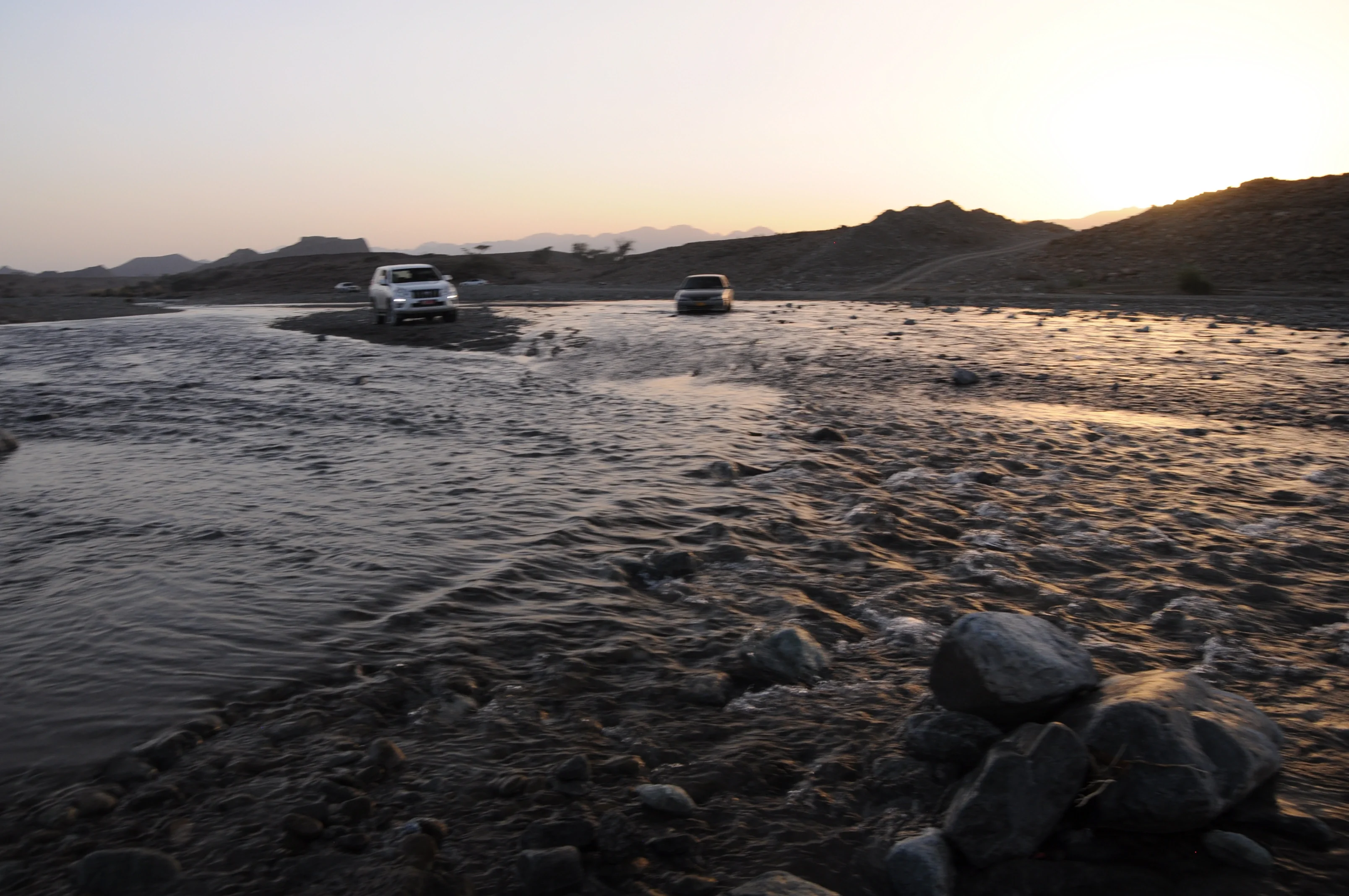 flash flood and car crossing, Oman