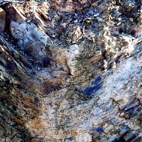 Nudilithic Leptosol showing a syncline