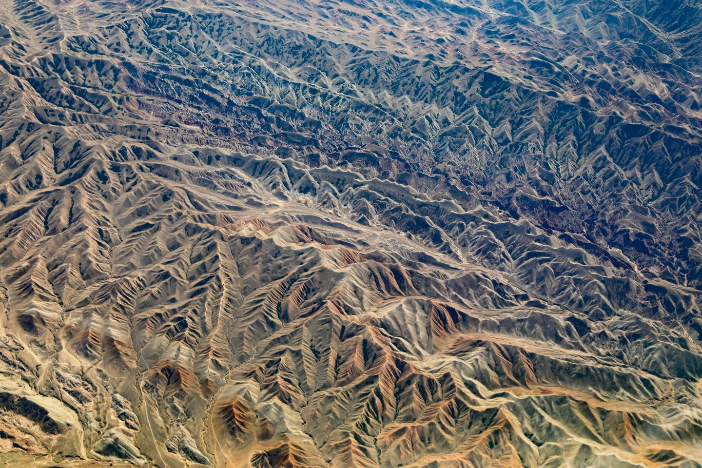 Landform in Western China (Please help me to explain!)