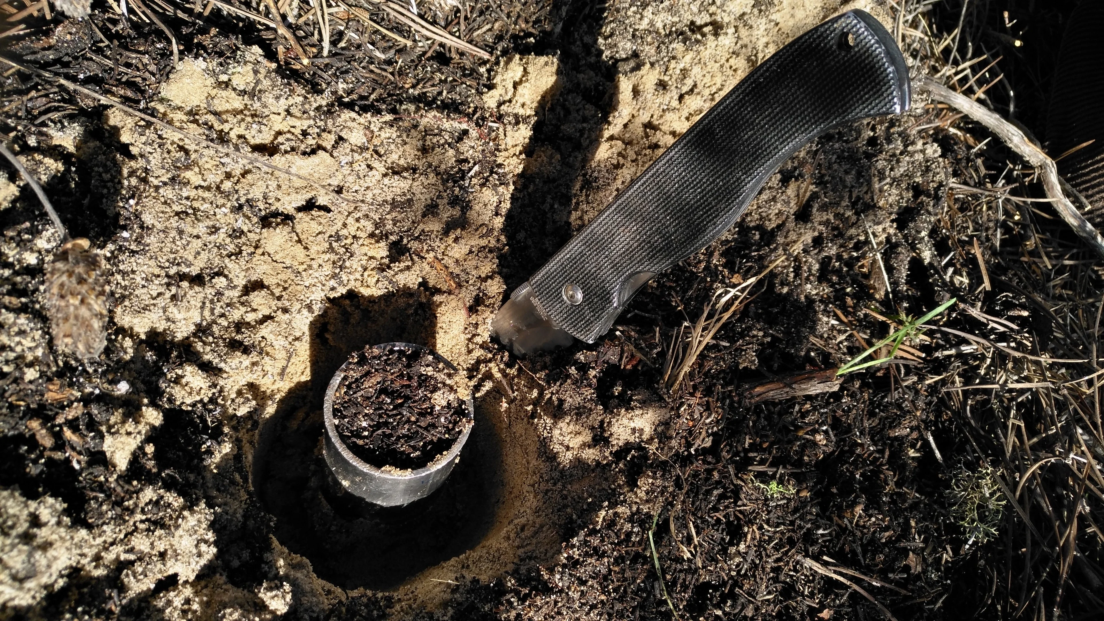 Samping soil for bulk density determination