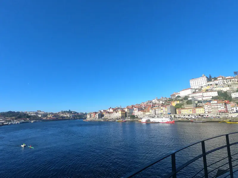 The Blue Sky in Porto