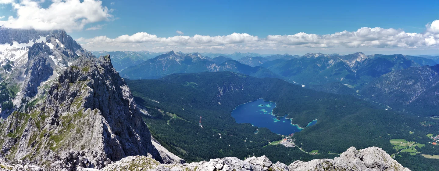 Zugspitz-bergsturz with Eibsee