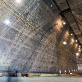 Large similar folds in a salt mine in the Carpathians