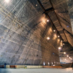 Large similar folds in a salt mine in the Carpathians