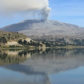 Copahue's eruption and Copahue's eruption on the other side