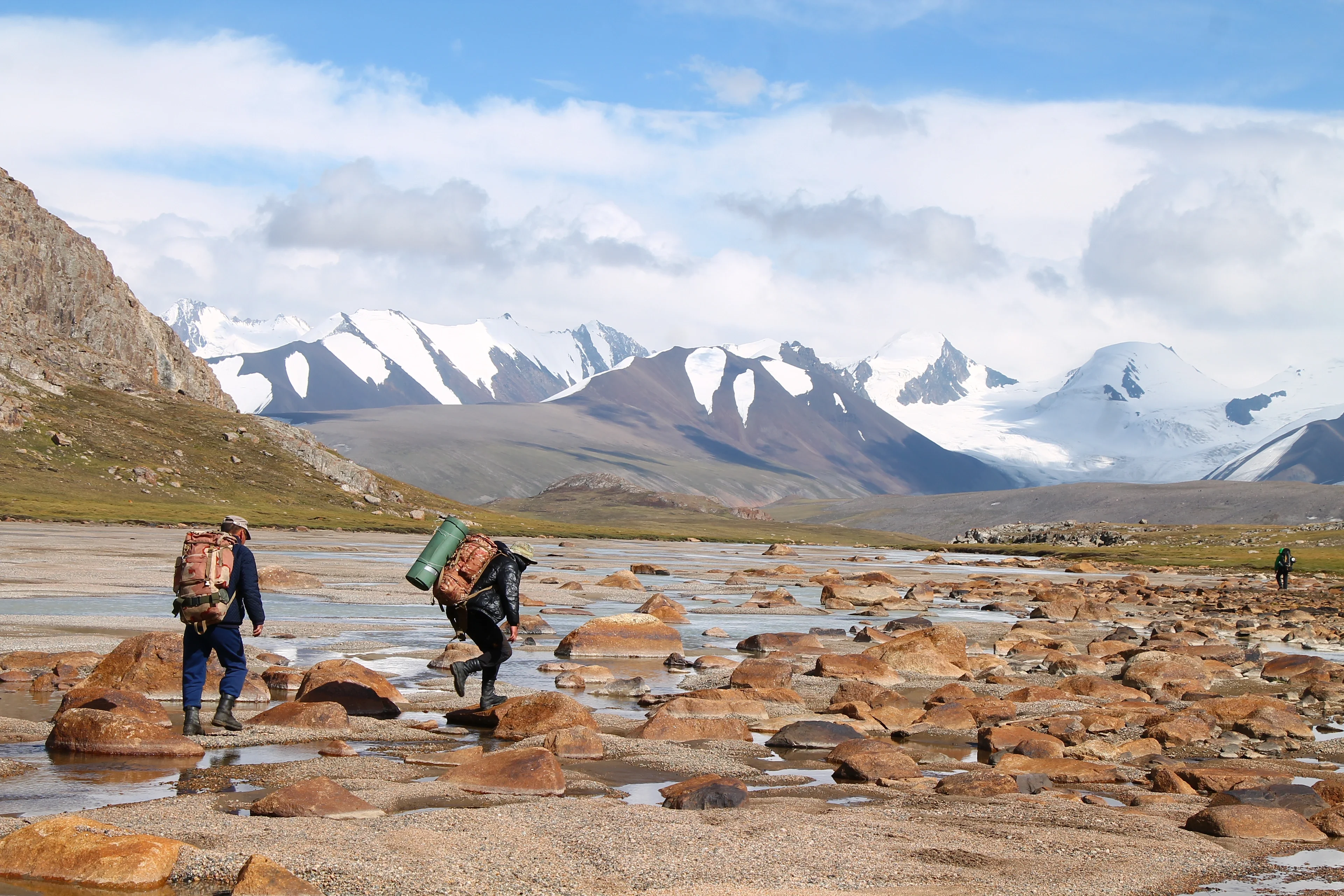 Crossing the Terskey Ala-Too range, Kyrgyzstan