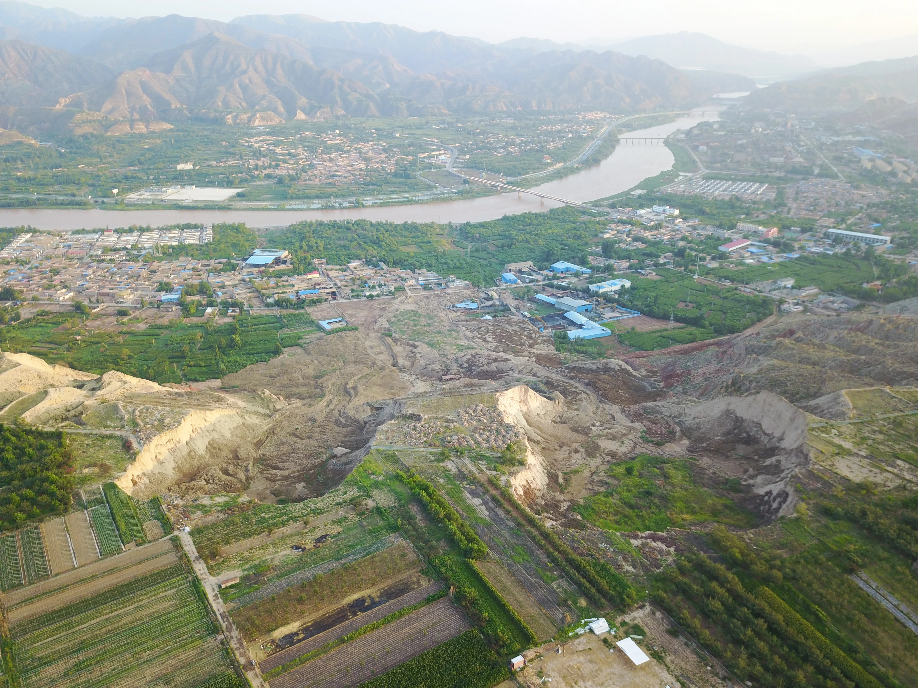 Dangchuan loess landslides in Heifangtai Loess Tableland