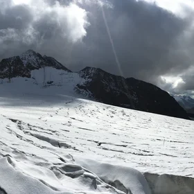 Retreating Alpine cryosphere