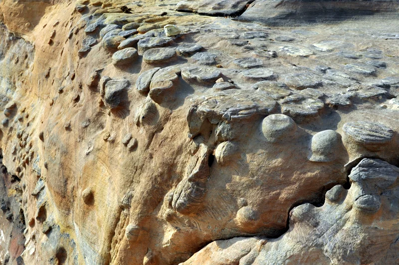 Localised rock-crust (Petra, Jordan)