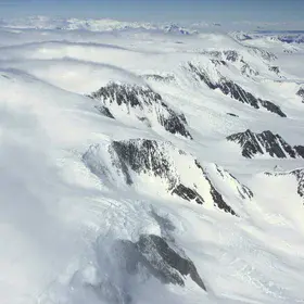 Orographic clouds over the Antarctic Peninsula