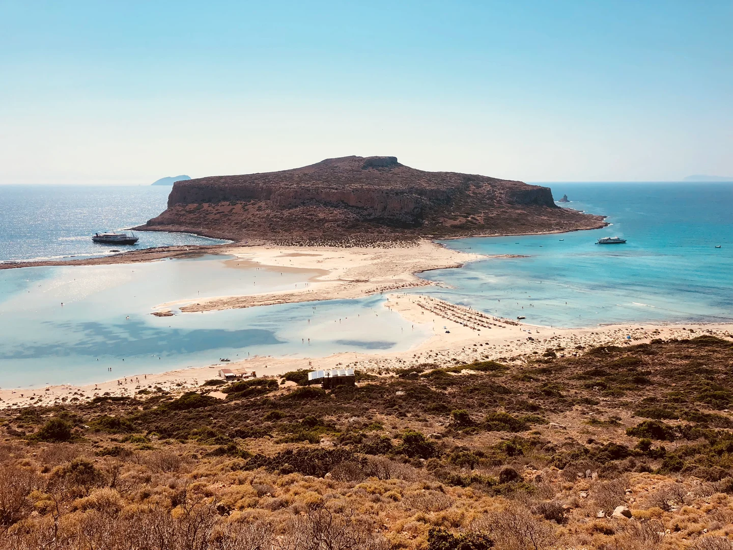 Merge of seas at the Balos Bay