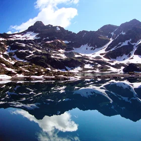 Early Summer morning reflections (Rabuons, France)