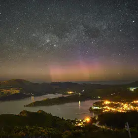 Aurora Australis with Southern Cross and Pointer stars