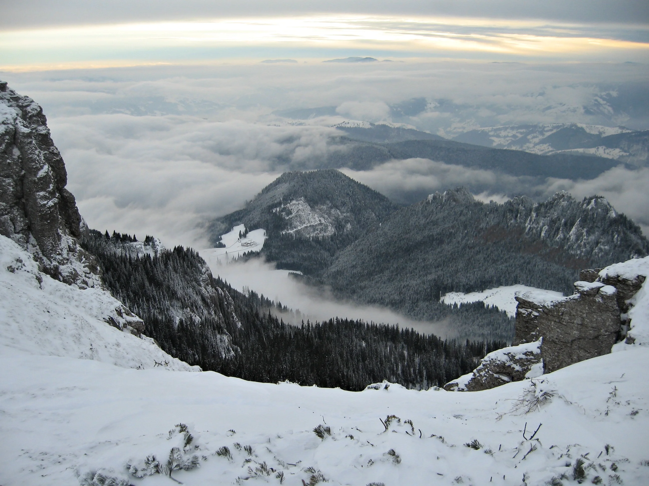 Explore the beauty of the Ceahlău Massif