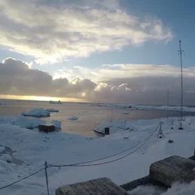 Changing Antarctic weather