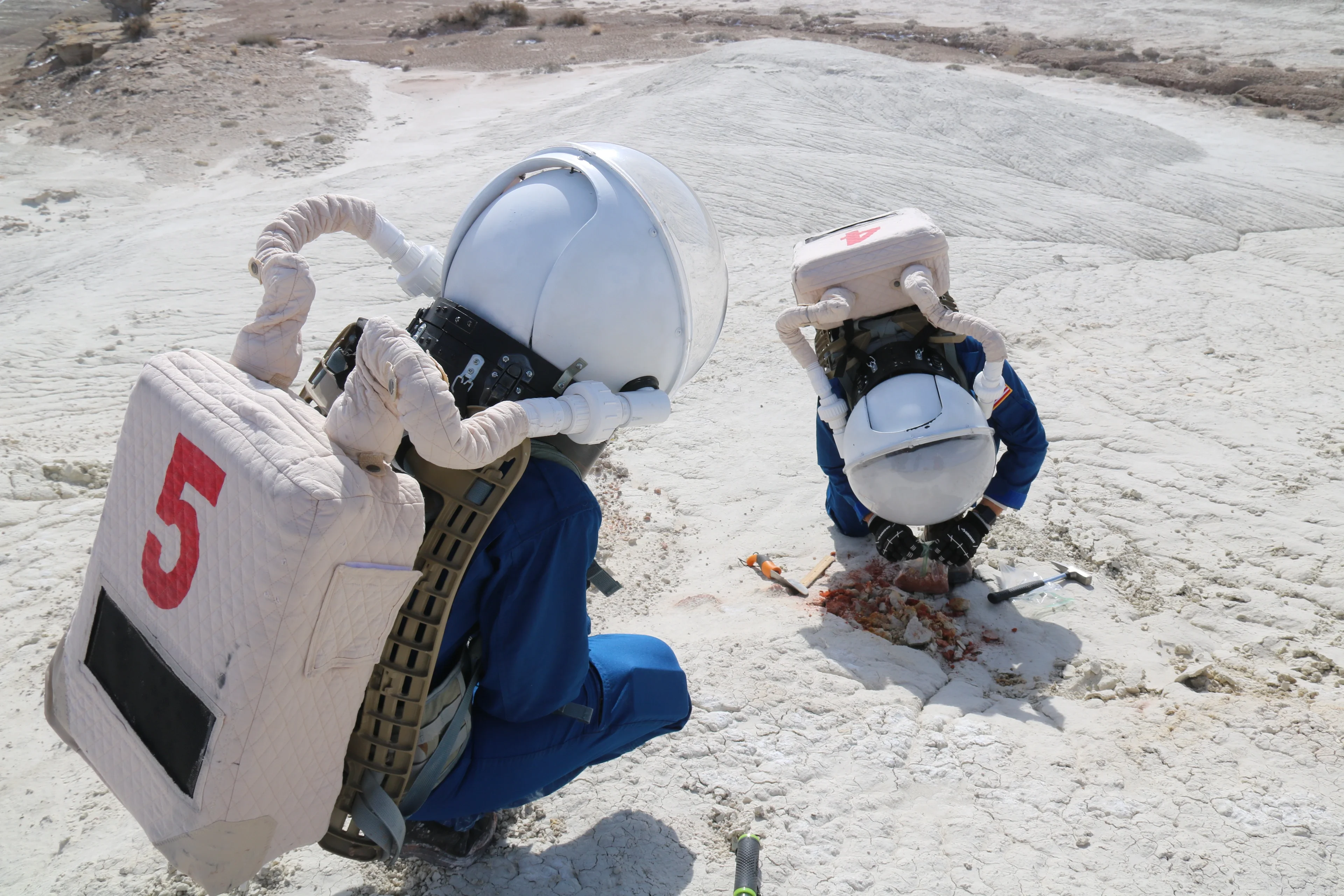 Analogue Simulation Sample Collection at Mars Desert Research Station