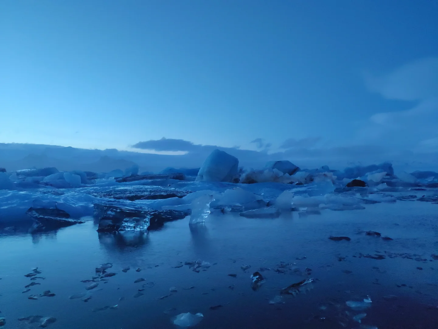 the blue world in JÖKULSÁRLÓN GLACIER LAGOON
