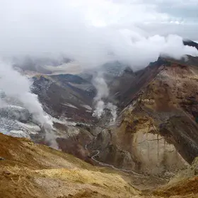 On the way to the  Mutnovsky volcano