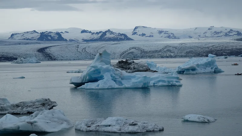 Floating ice in the glacial lake of Jökulsárlón