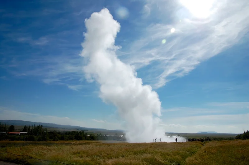 Playing Hide and Seek with Geyser