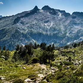 The ridges of the Neouvielle massif - Pyrenees - France