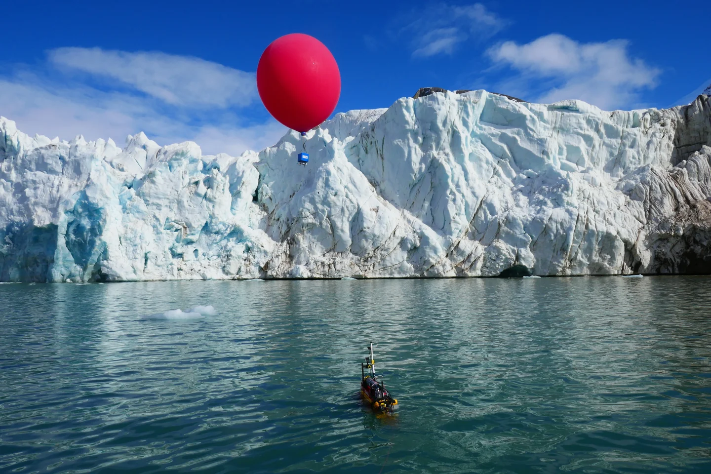 Robotics at the service of the polar science
