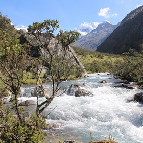 Aporte glaciar al río Cojup-Huaraz-Perú