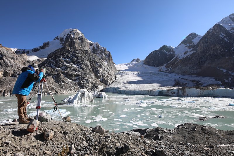 Monitoreo de la evolución glaciar-glaciar Chuecón-cordillera Central-Perú