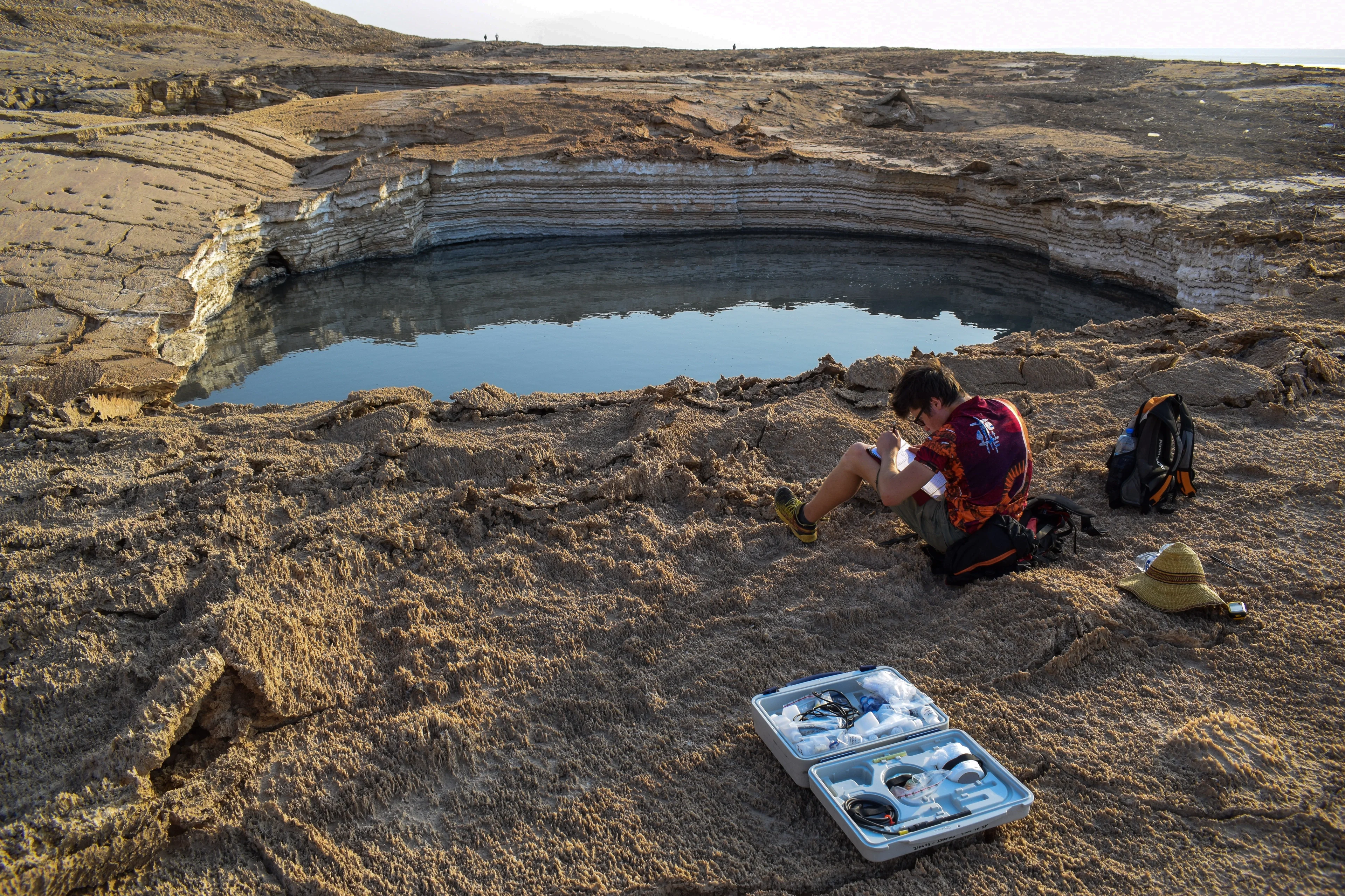 Sampling of sulfurous sinkhole water, Ghor Al-Haditha