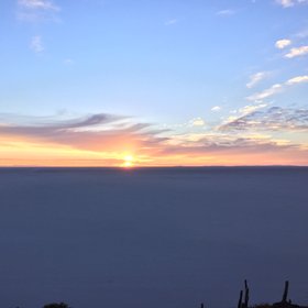 sunrise in Uyuni salt flats