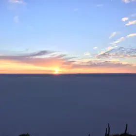 sunrise in Uyuni salt flats