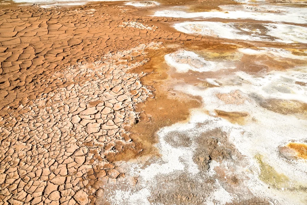 The Earth's changing Crest