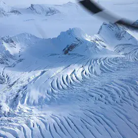Wahlenbergbreen glacier crevassing II