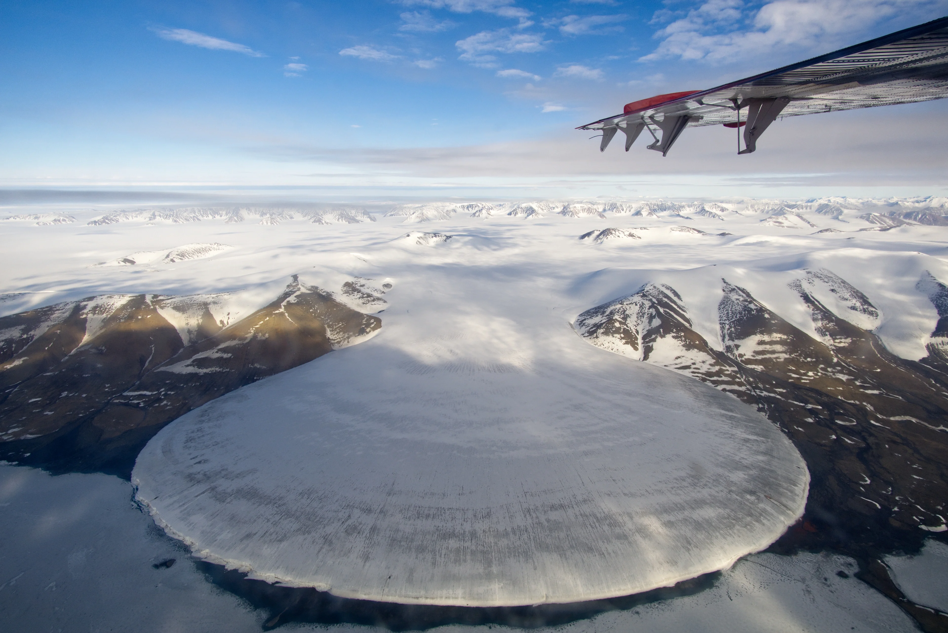 Elephant Foot Glacier in Greenland from a Twin Otter perspective