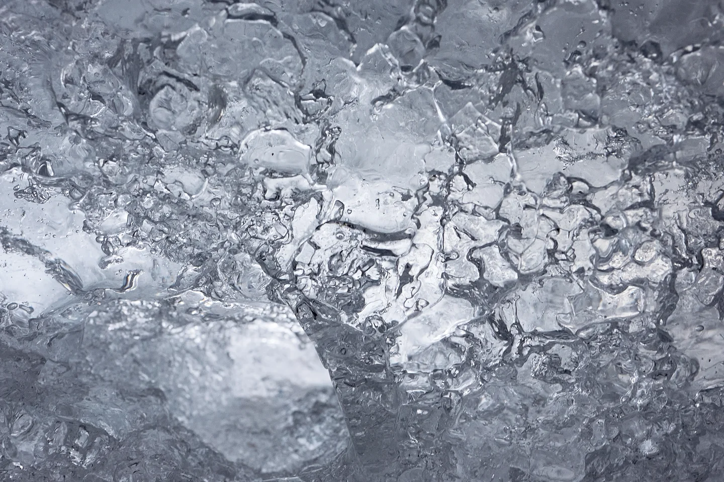 Glacier ice structures