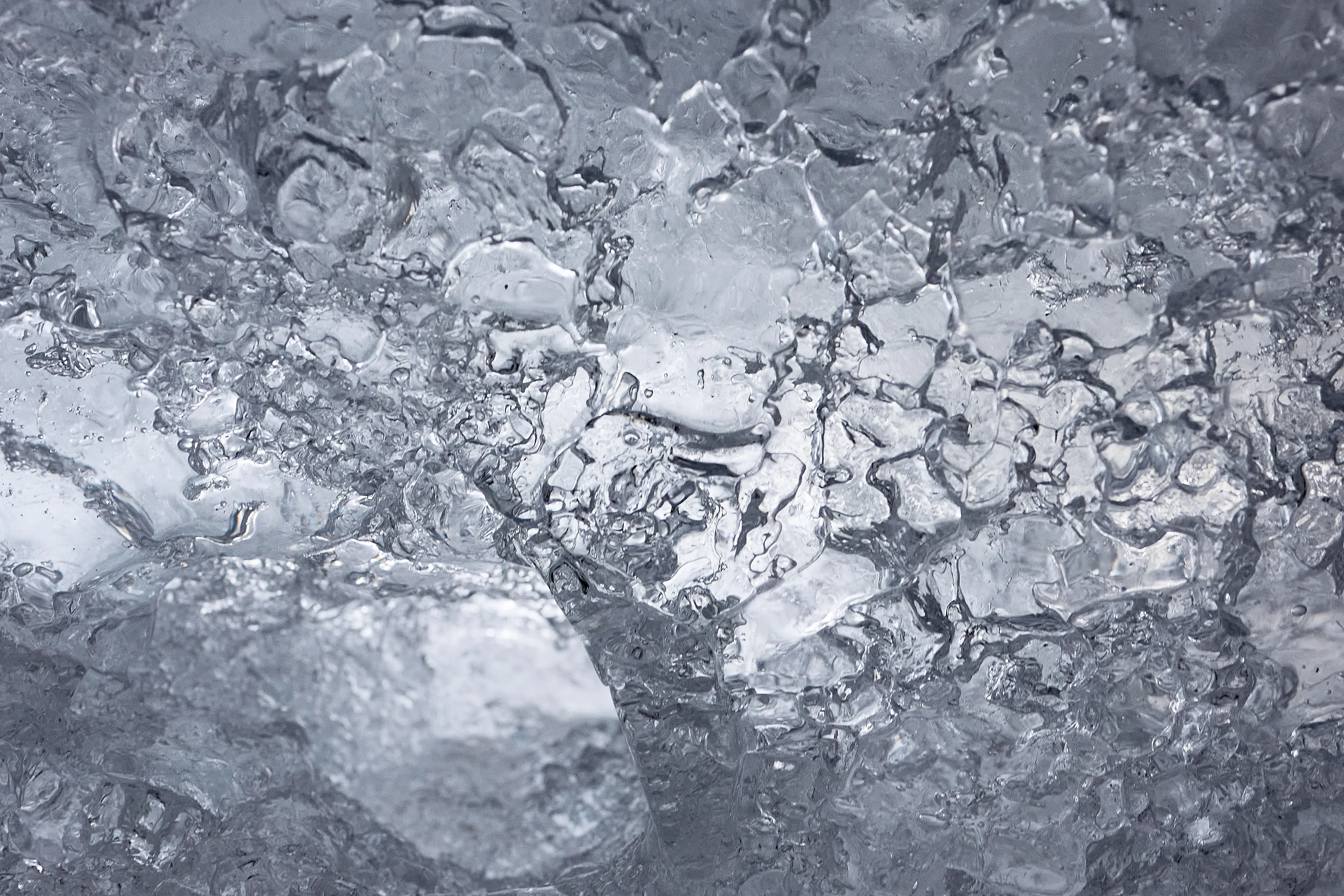Glacier ice structures