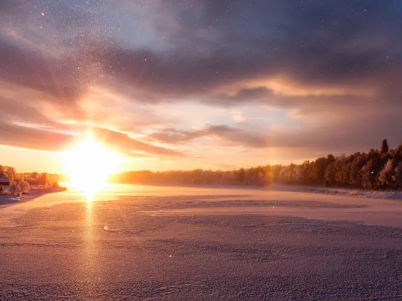 Ice fog and solar halo
