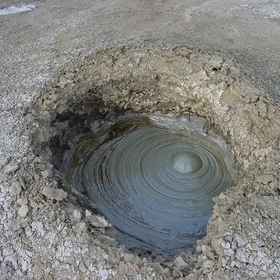 Azerbaijan, Kobustan area, Mud volcano  (salse)