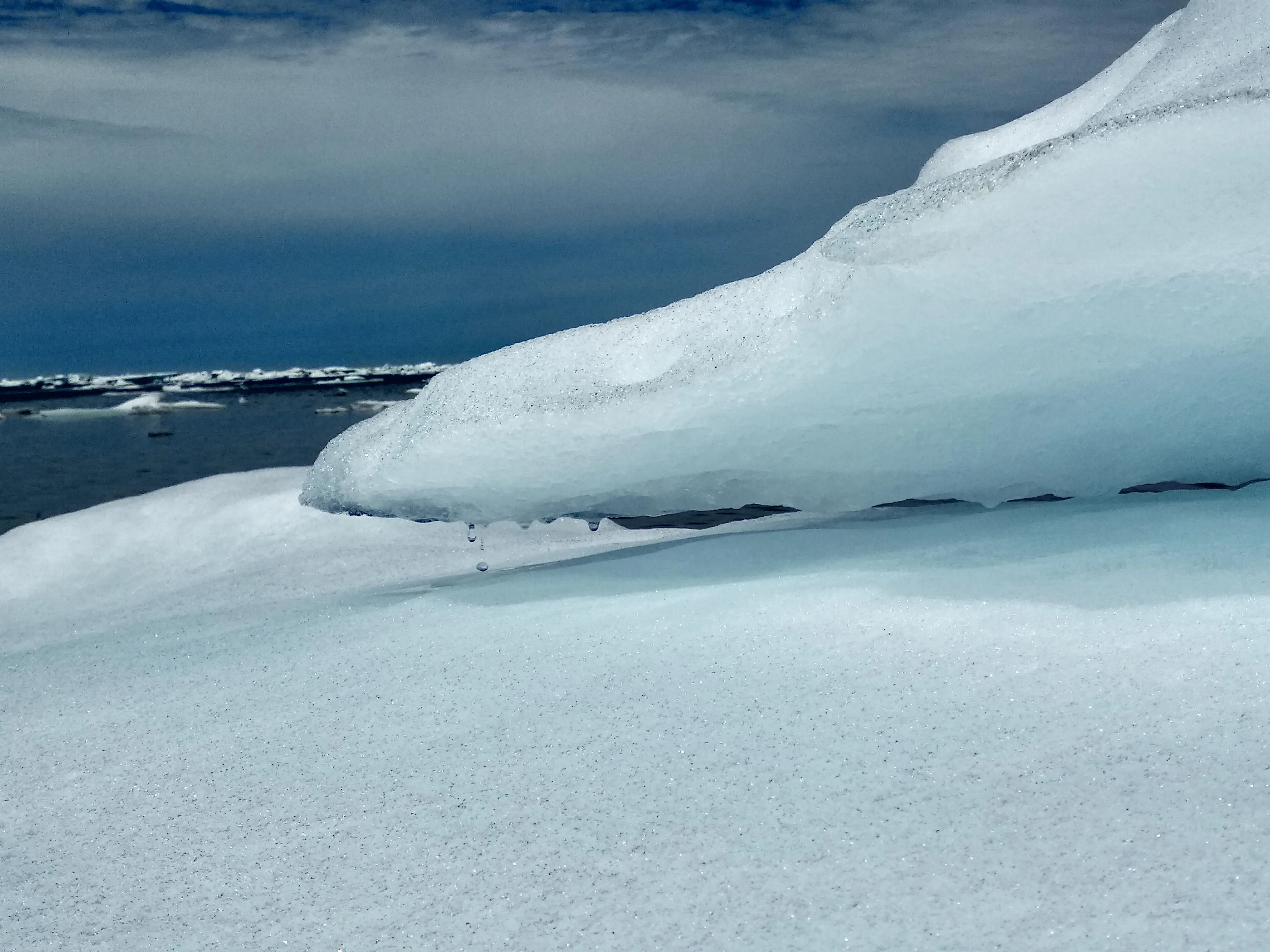 One drop at a time - summer melting of sea ice