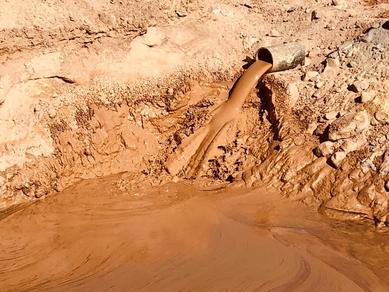 Borehole Drilling Fluid Pond
