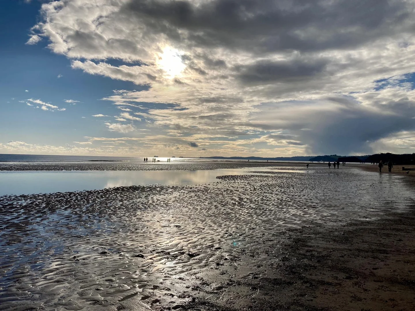 Low sun, lower tide.