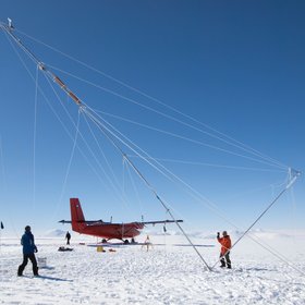 Erecting a tall automatic weather station high on the Antarctic Peninsula