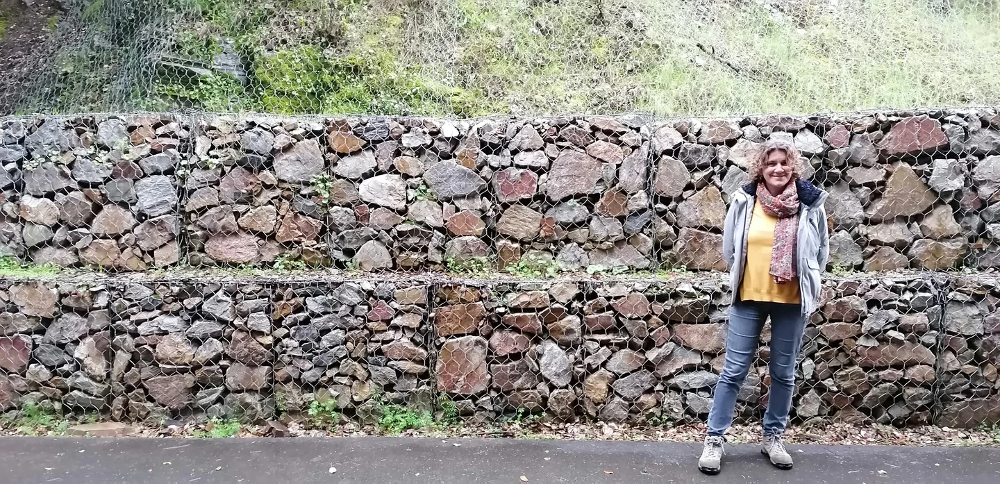 Stone structures for soil erosion control