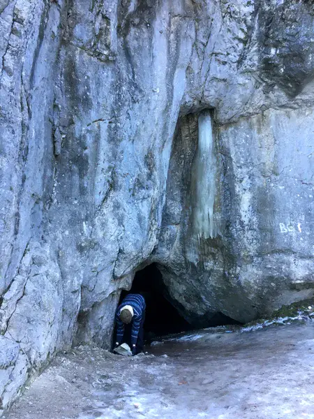 Getting a sample out of the icy Dziura cave