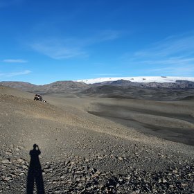Working in the shadow of Bárðarbunga